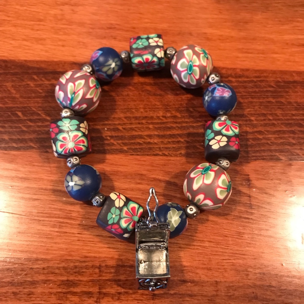 Colorful bracelet - Picture 3 of 3